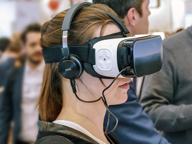 Virtualna stvarnost, VR tehnologija, simulacija